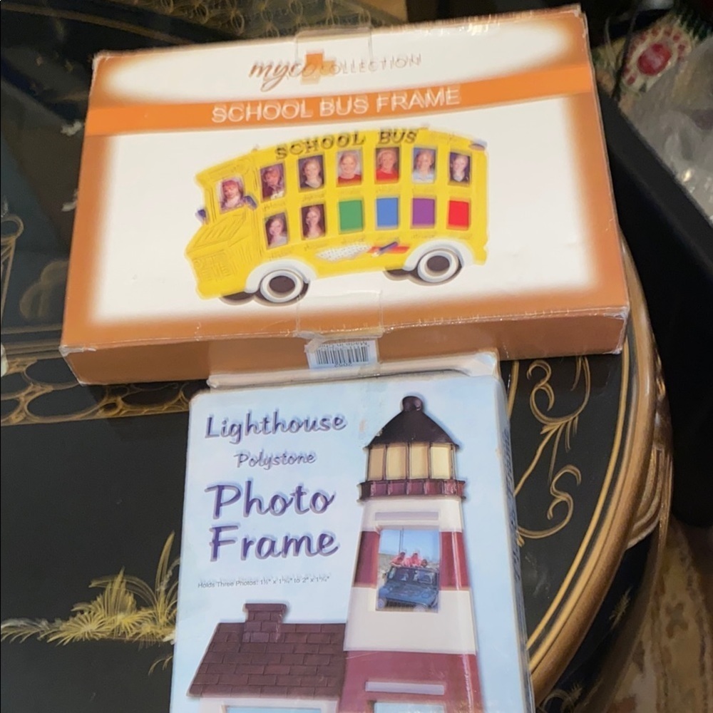 BOX41 School Bus and Lighthouse Photo Frames
